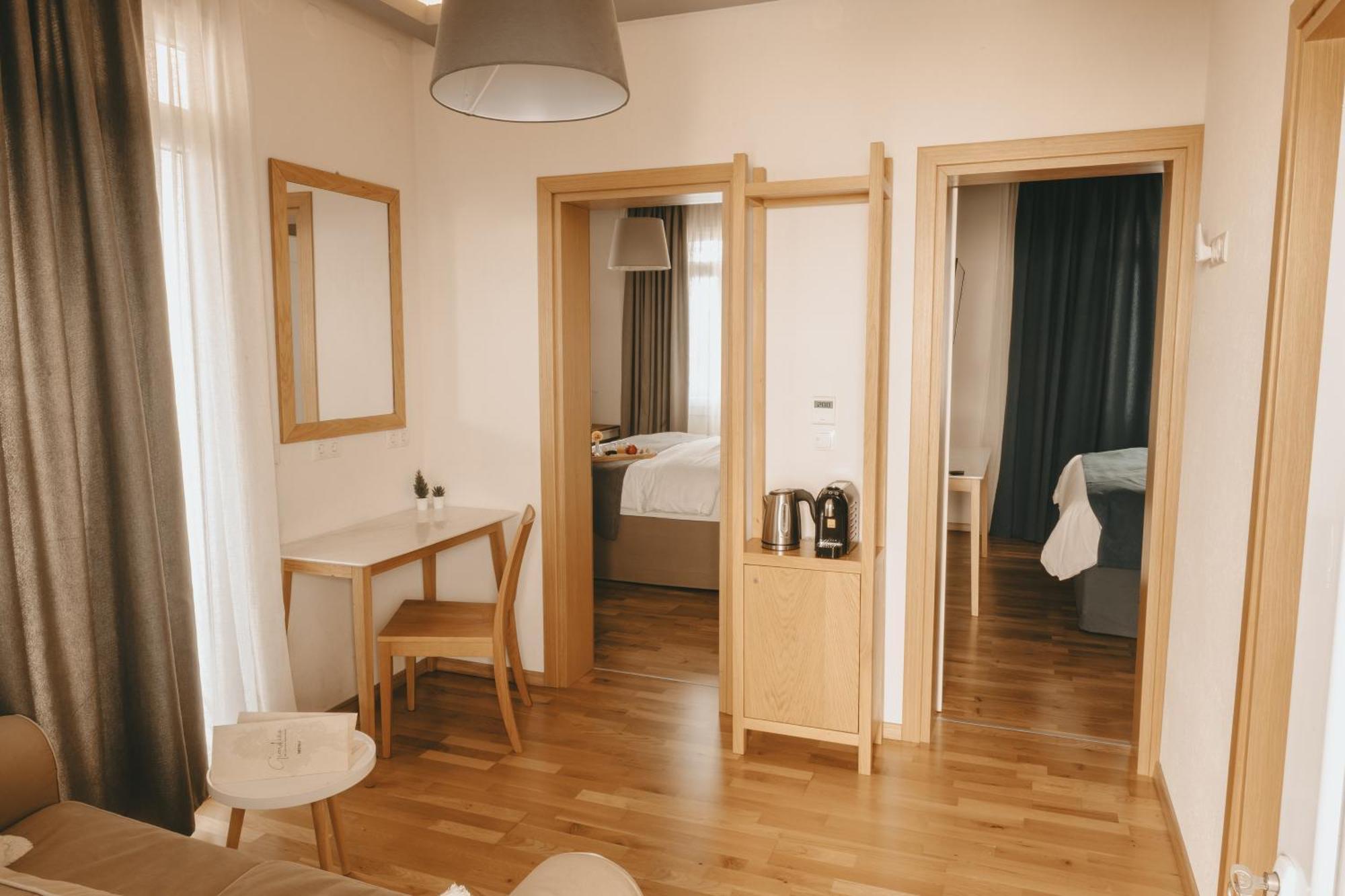 Giardino High Living Suites Drama Exterior photo